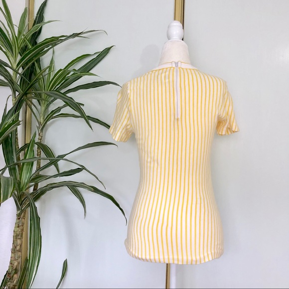 Vintage White & Yellow Vertical Striped T-shirt - Picture 3 of 8